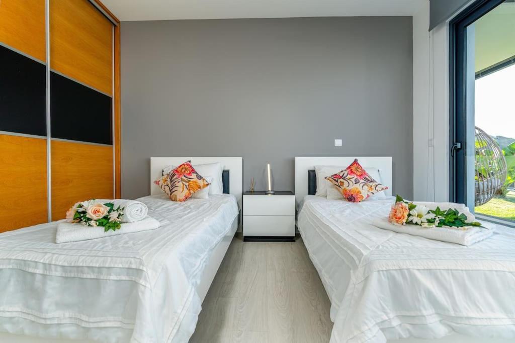 Villa Casa Mia, A Dream Spot With Heated Pool Arco da Calheta  Exterior foto