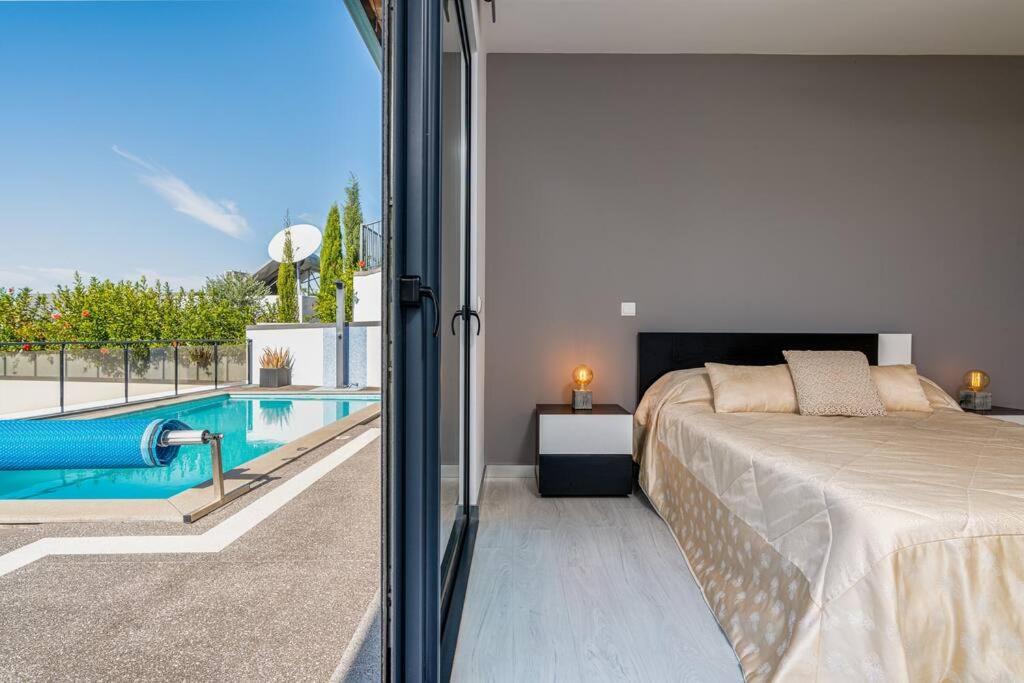 Villa Casa Mia, A Dream Spot With Heated Pool Arco da Calheta  Exterior foto